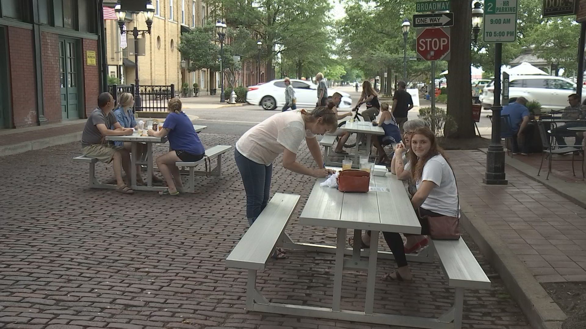 MARKET STREET DINING 2.jpg